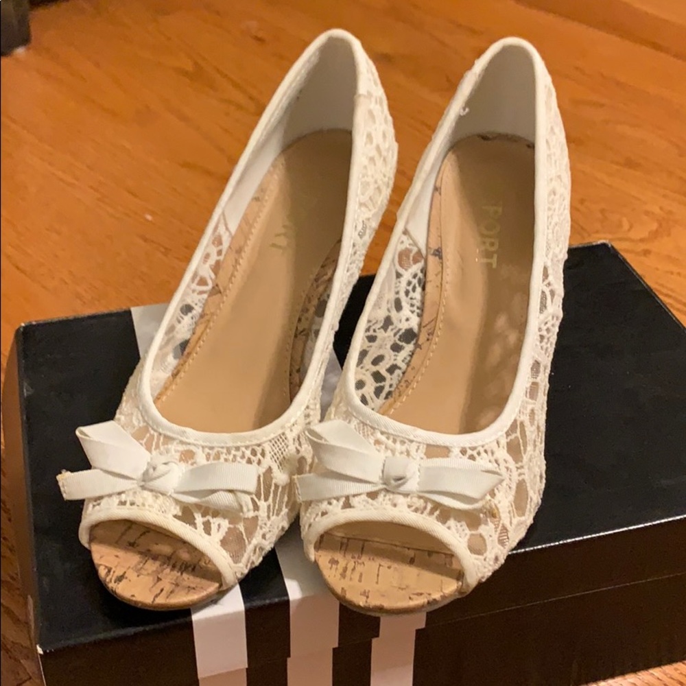 Report White Wedges Size 9